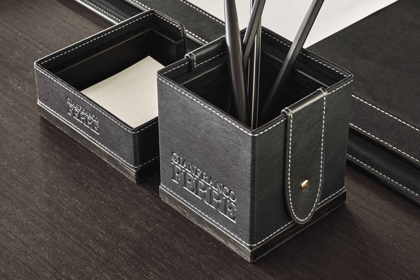 GFH_BADEN_pen-holder_detail