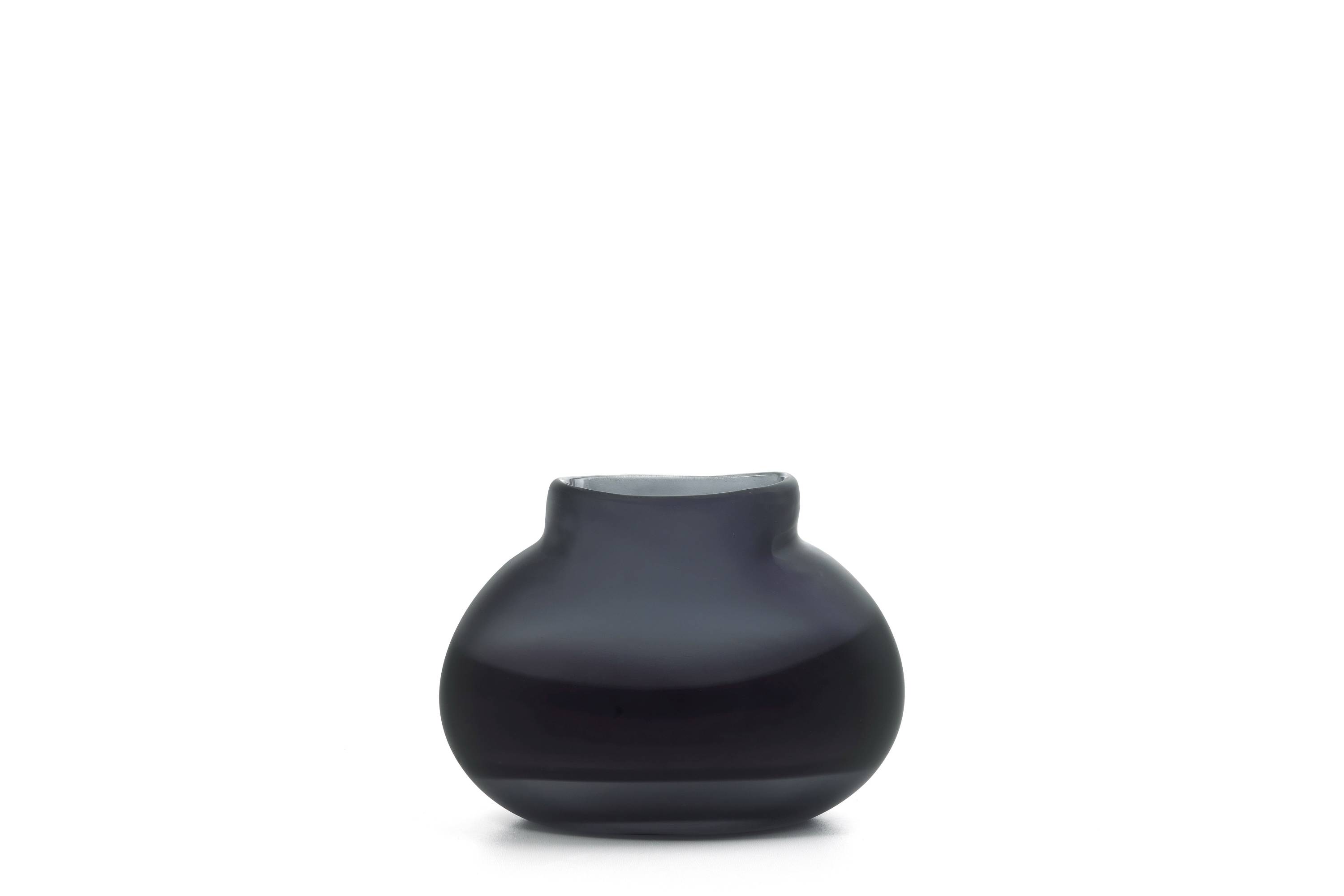 GFH_CIRCE_vase_CIR.DOA.AXX_2019_01.jpg