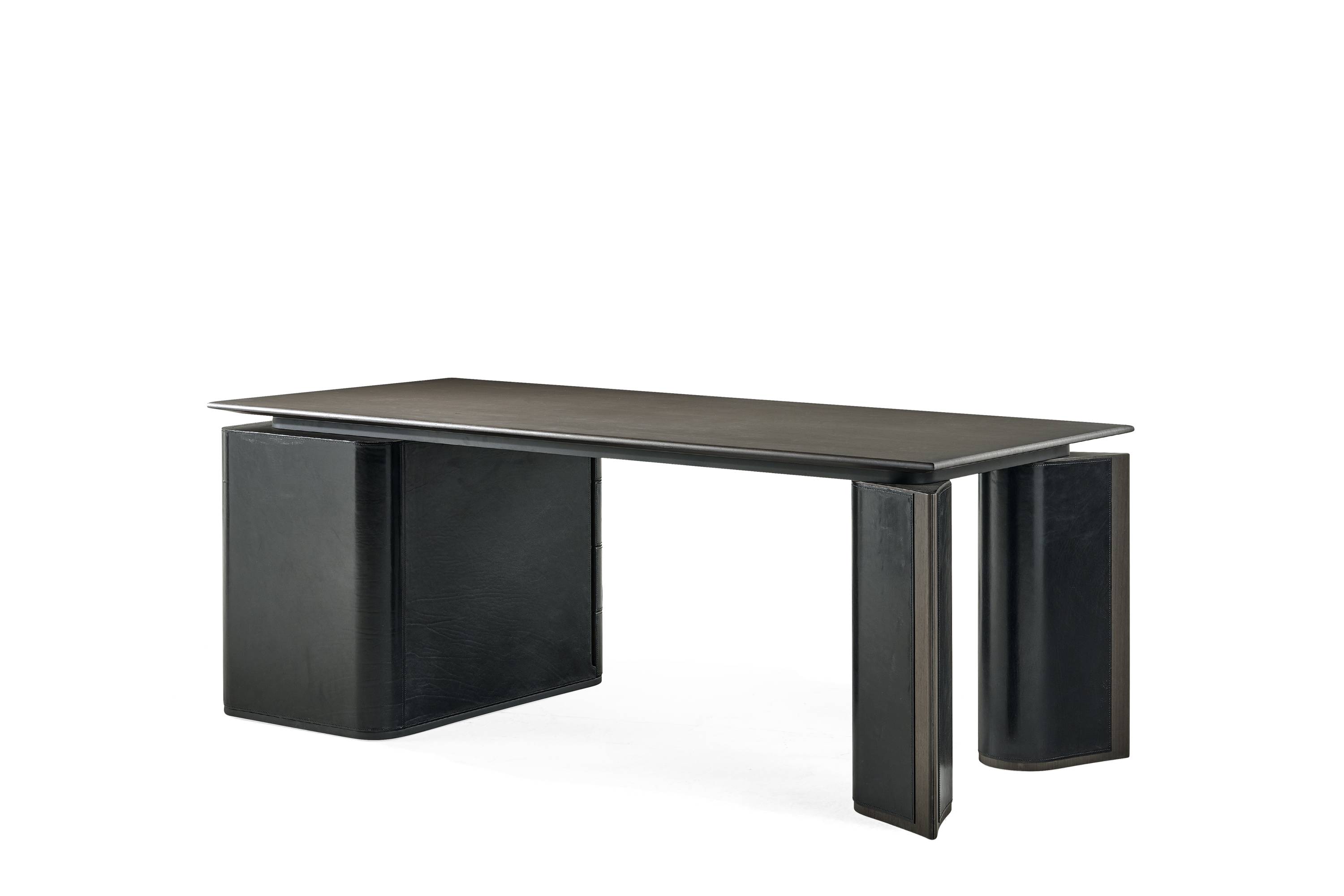 GFH_DAVOS_writing-desk_F.DAV.411.A1S_2025_04.jpg