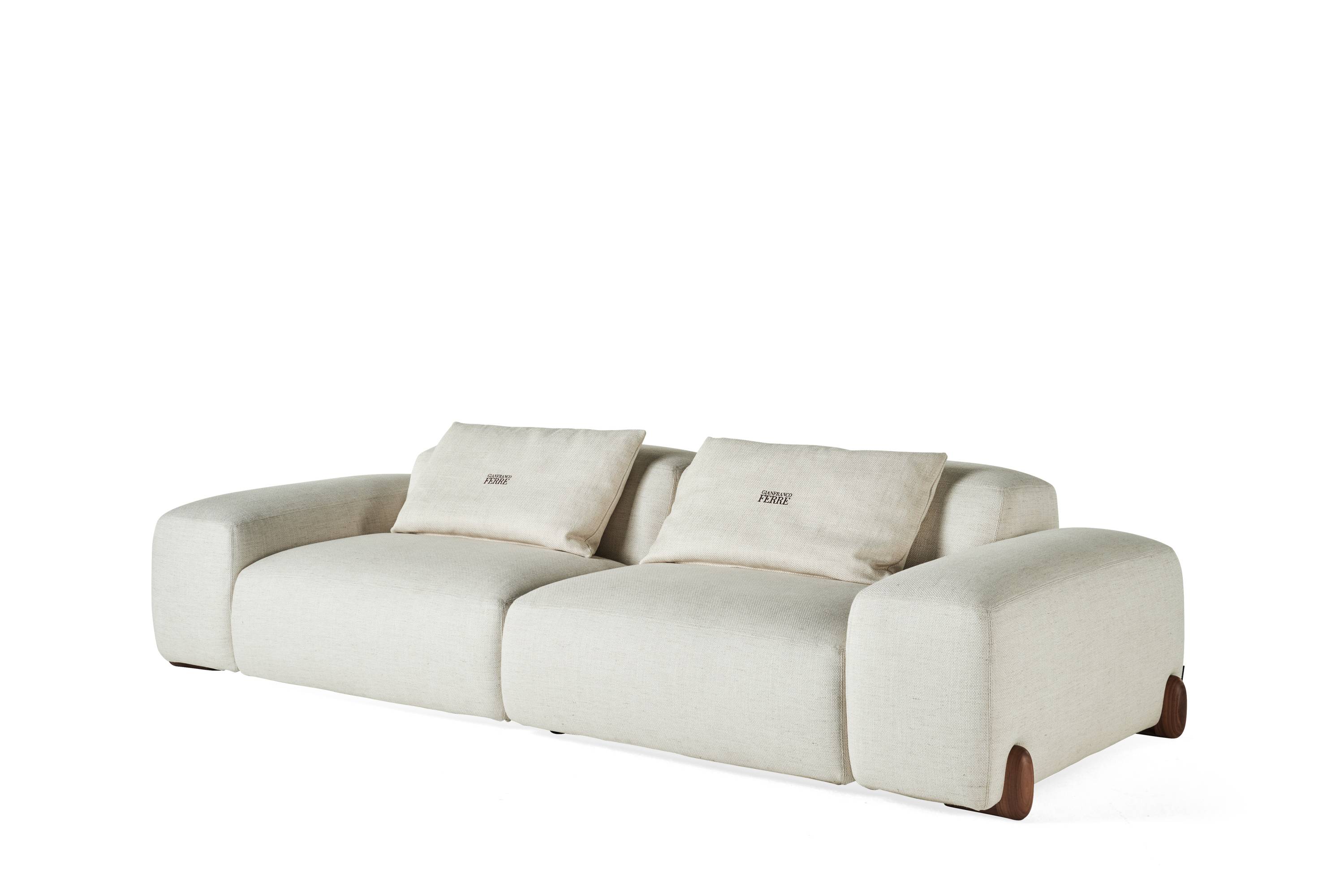 GFH_KAUNAS_3-seater-sofa_F.KAU.211.ACX_2024_02.jpg