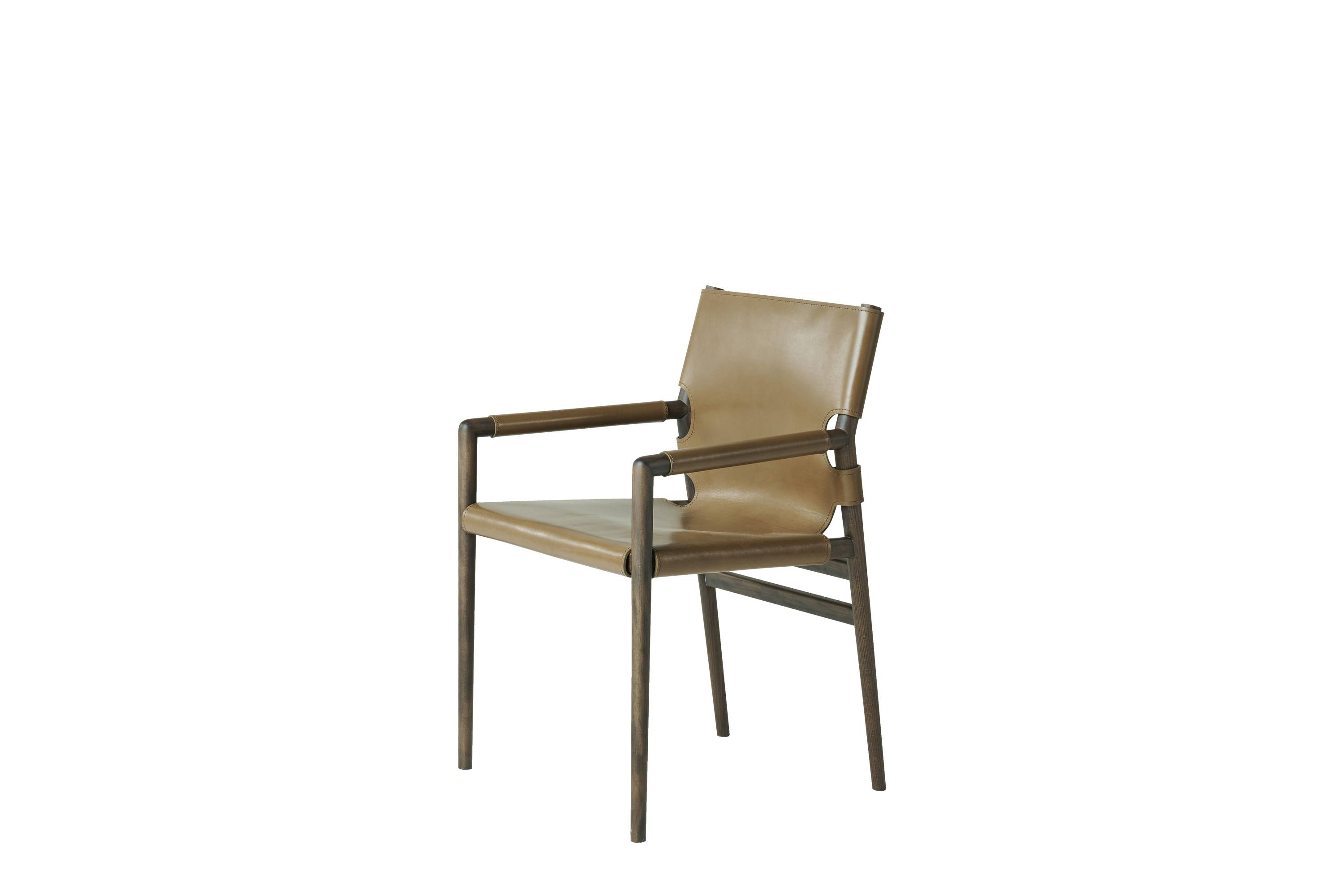 GFH_MONTREUX_chair-with-armrests_F.MOT.132.A1X_2026_02.jpg