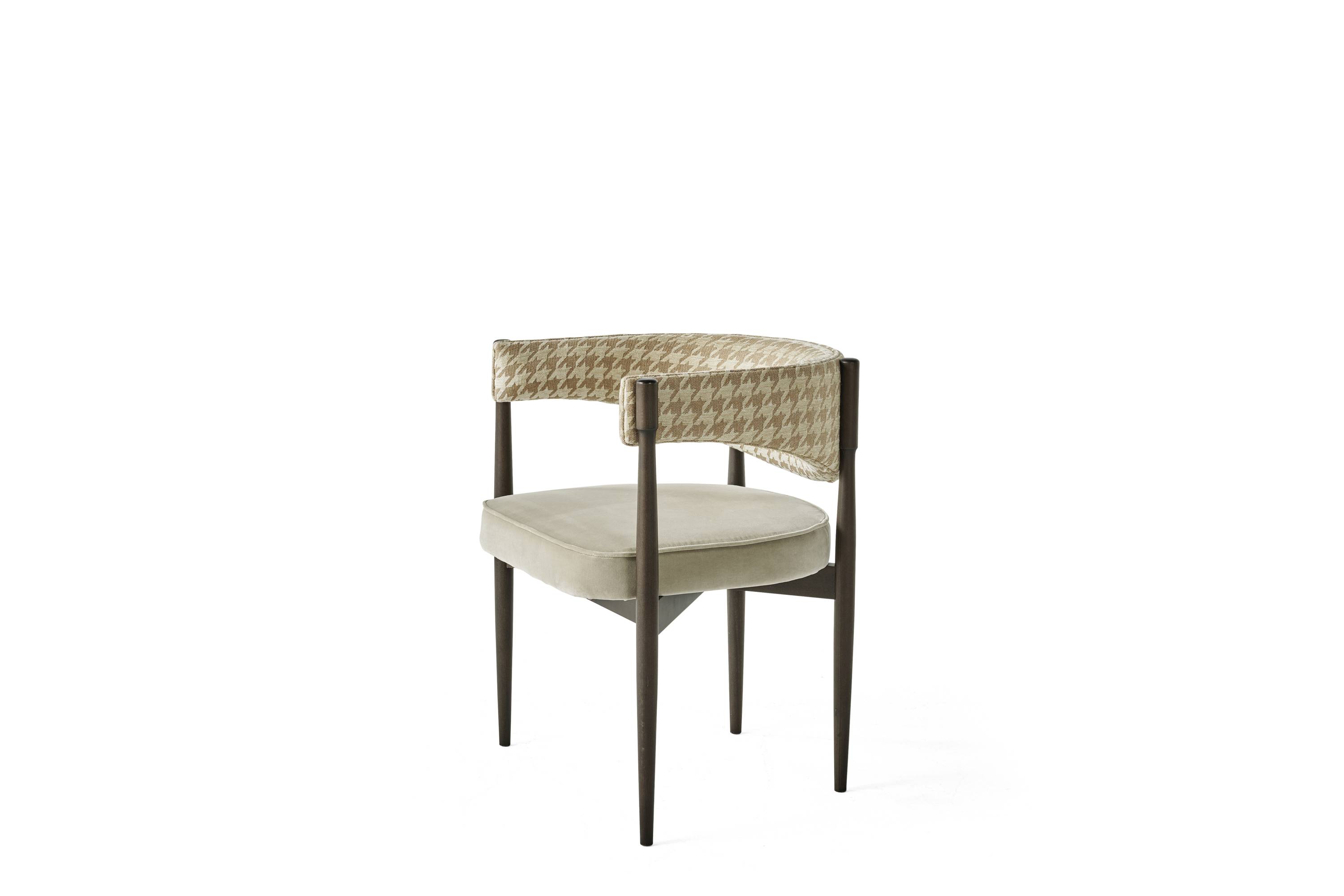 GFH_HARLEM_chair-with-armrests_F.HAL.132.ACX_2025_02.jpg