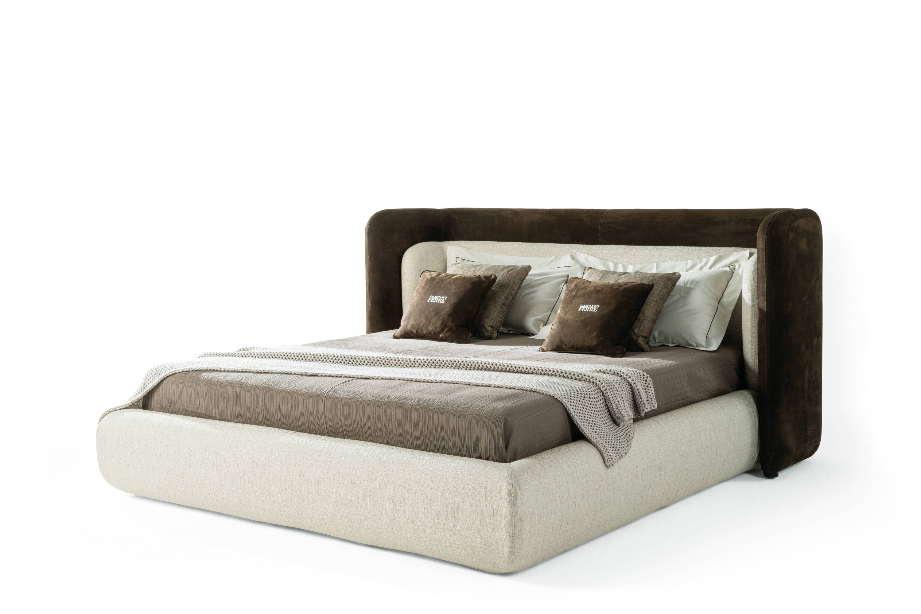 GFH_MALCOLM_bed_F.MCM.315.ABX_2022_03.jpg